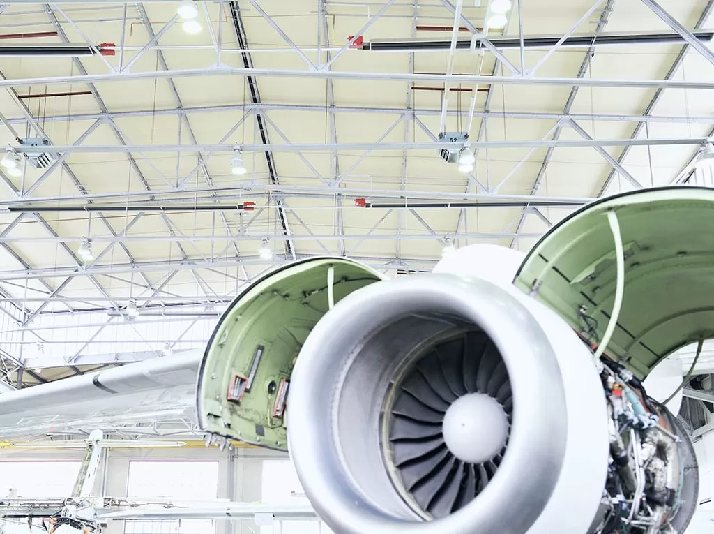 schwank_dunkelstrahler_infraschwank-hangar (1).jpg